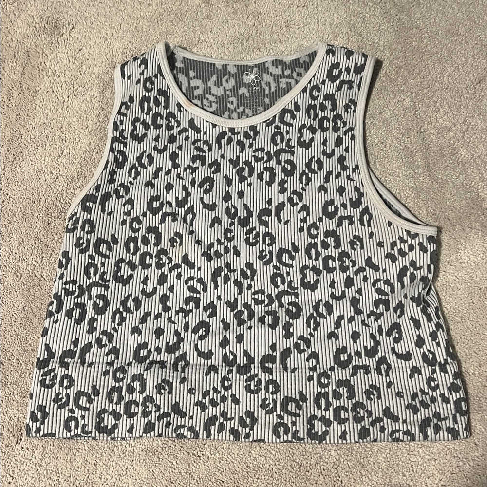 size medium grey cropped halter neck tank top with cheetah print
